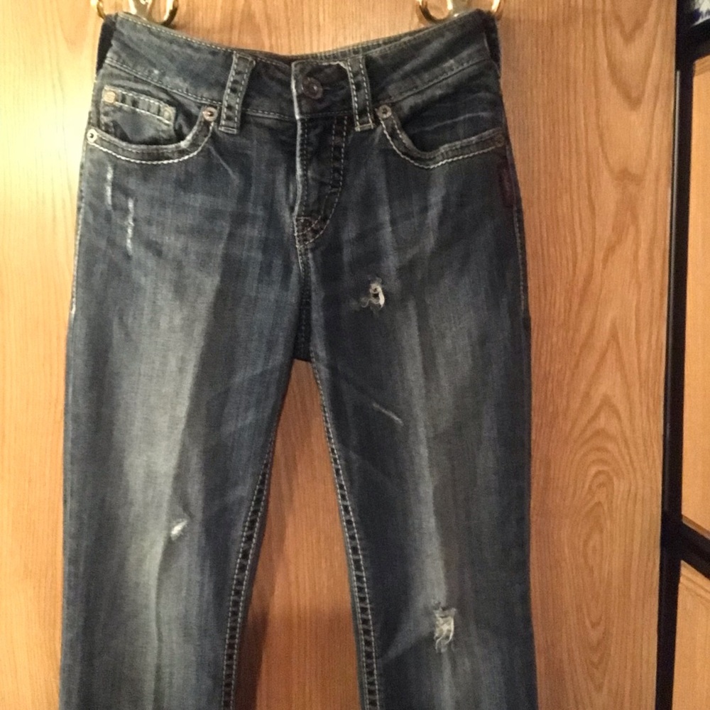 Silver Jeans Suki 17" Distressed